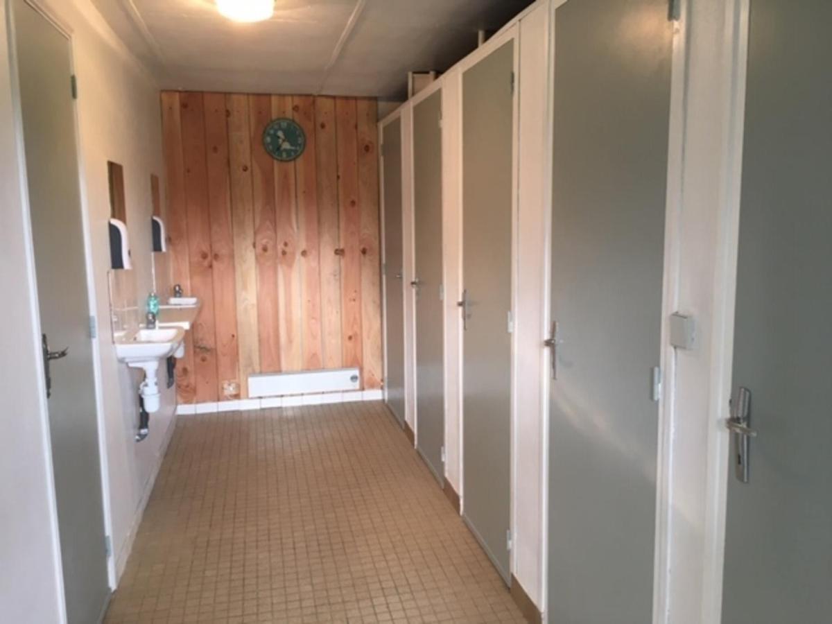 Charming 2-Bed Cabin In Domfront-En-Poiraie Perrou Luaran gambar
